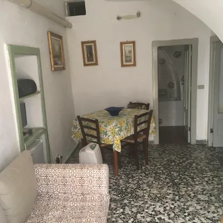 Costantinopoli * Cisternino